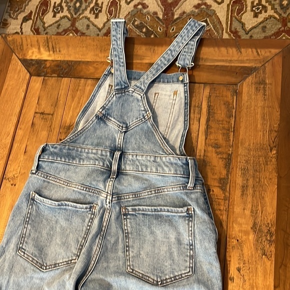 OLD Navy jean overalls, size 0, in good condition - Picture 4 of 9